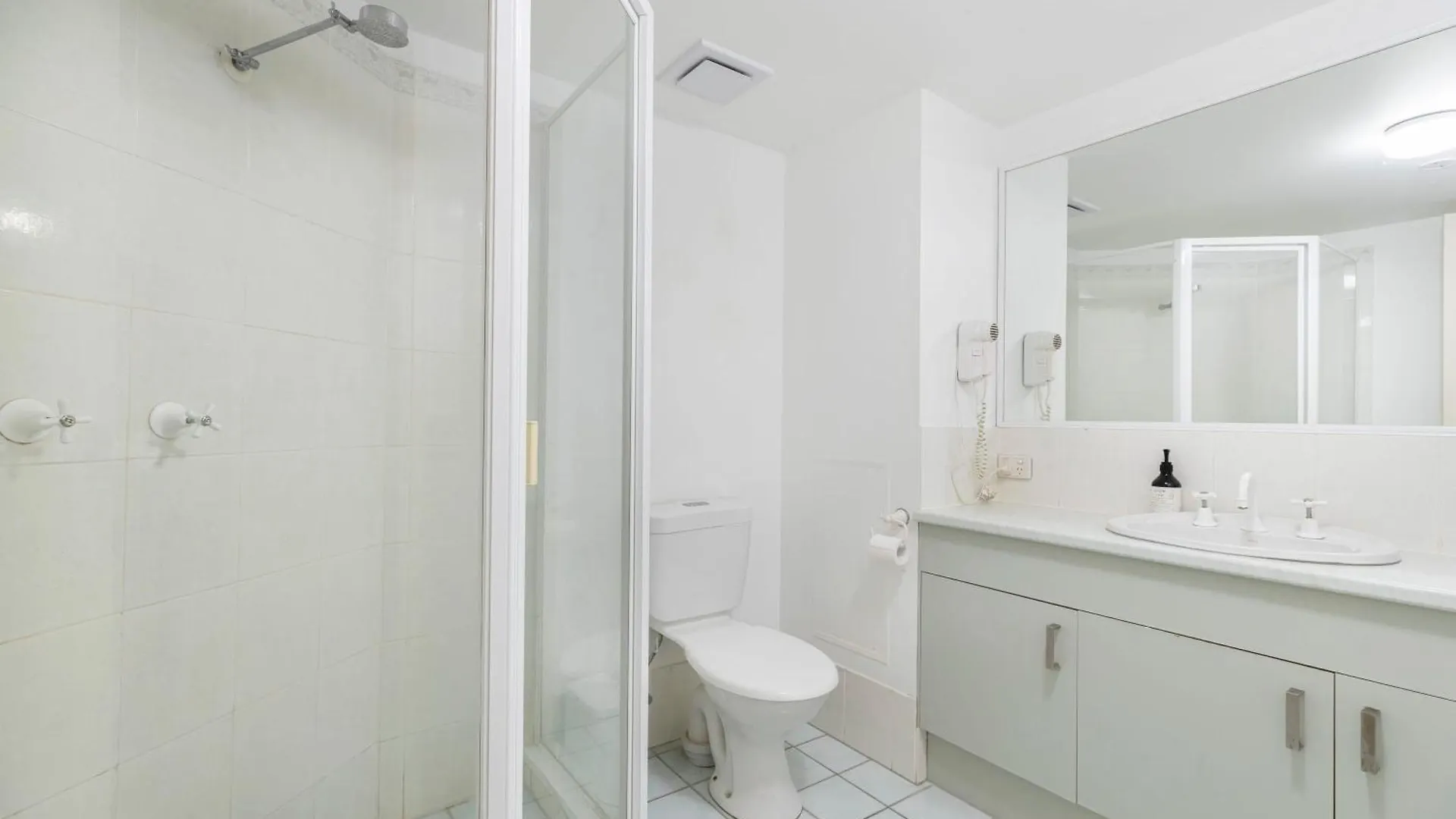 Surfside At Buddina With Direct Beach Access 0*,