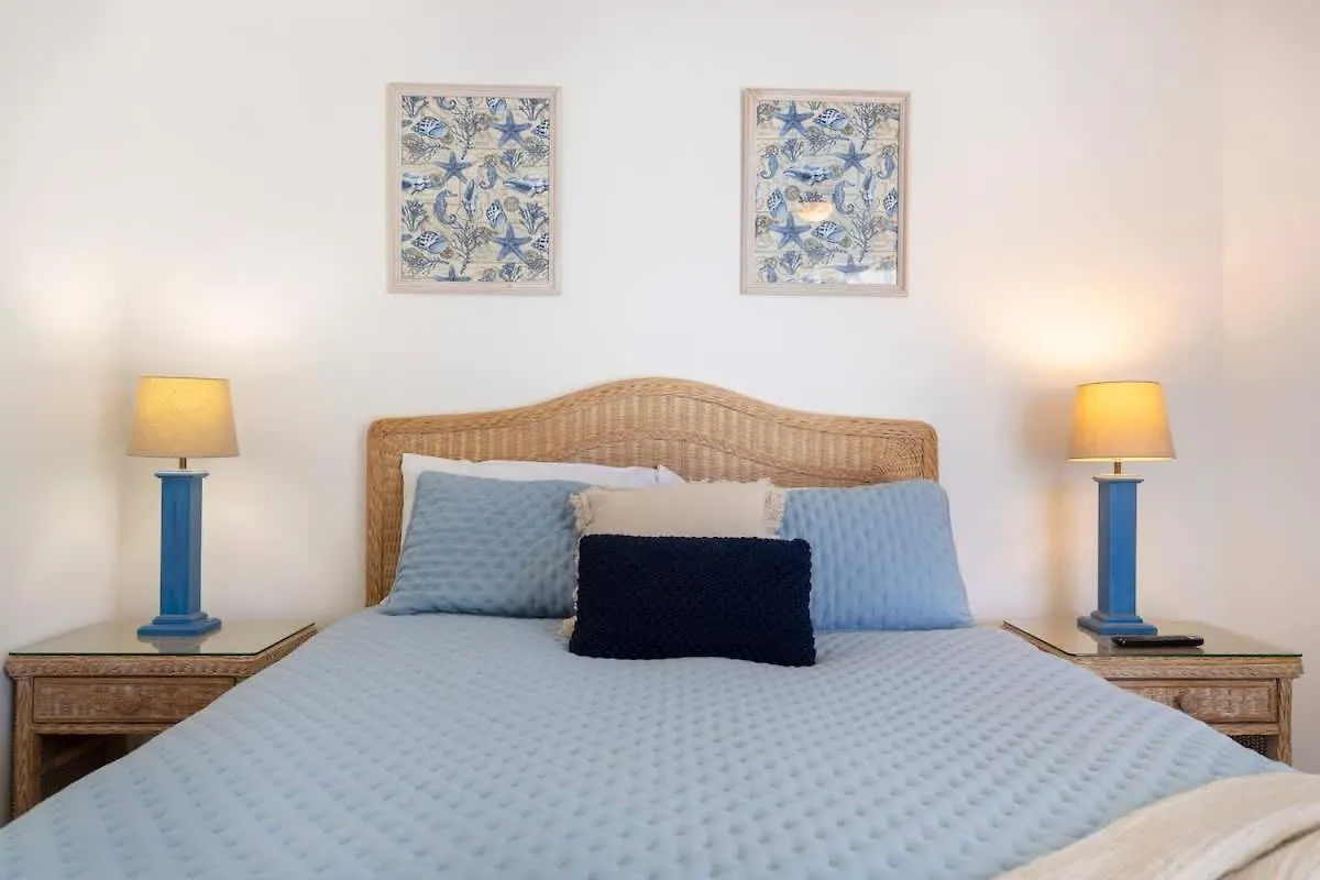 Surfside At Buddina With Direct Beach Access Apartamento