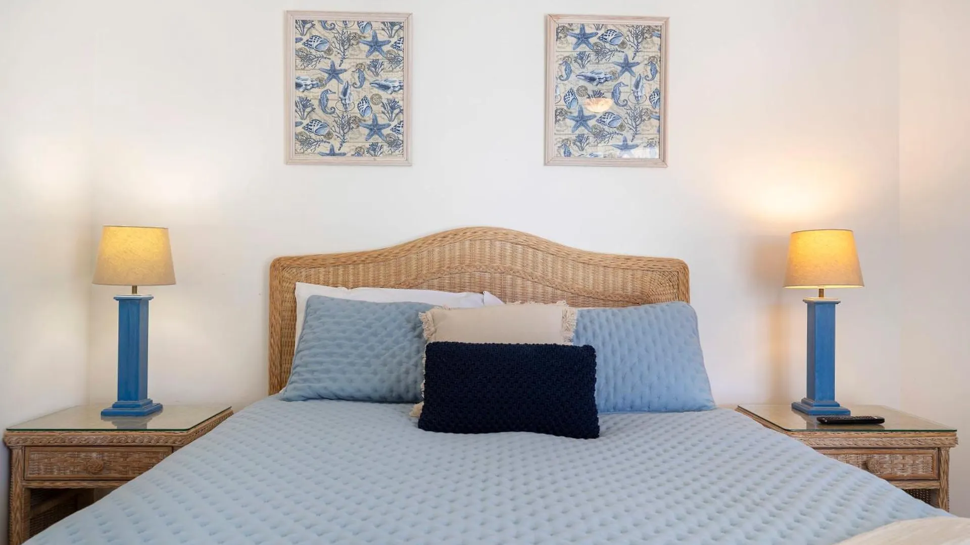 Surfside At Buddina With Direct Beach Access Apartamento