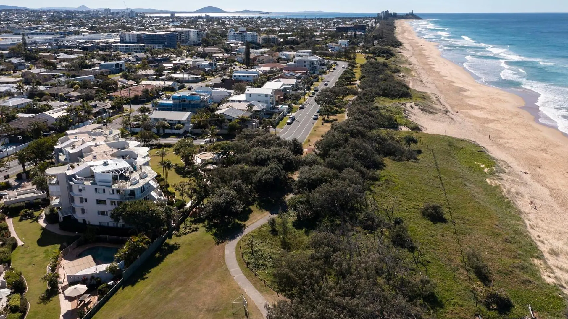 Surfside At Buddina With Direct Beach Access 0*,  Austrália