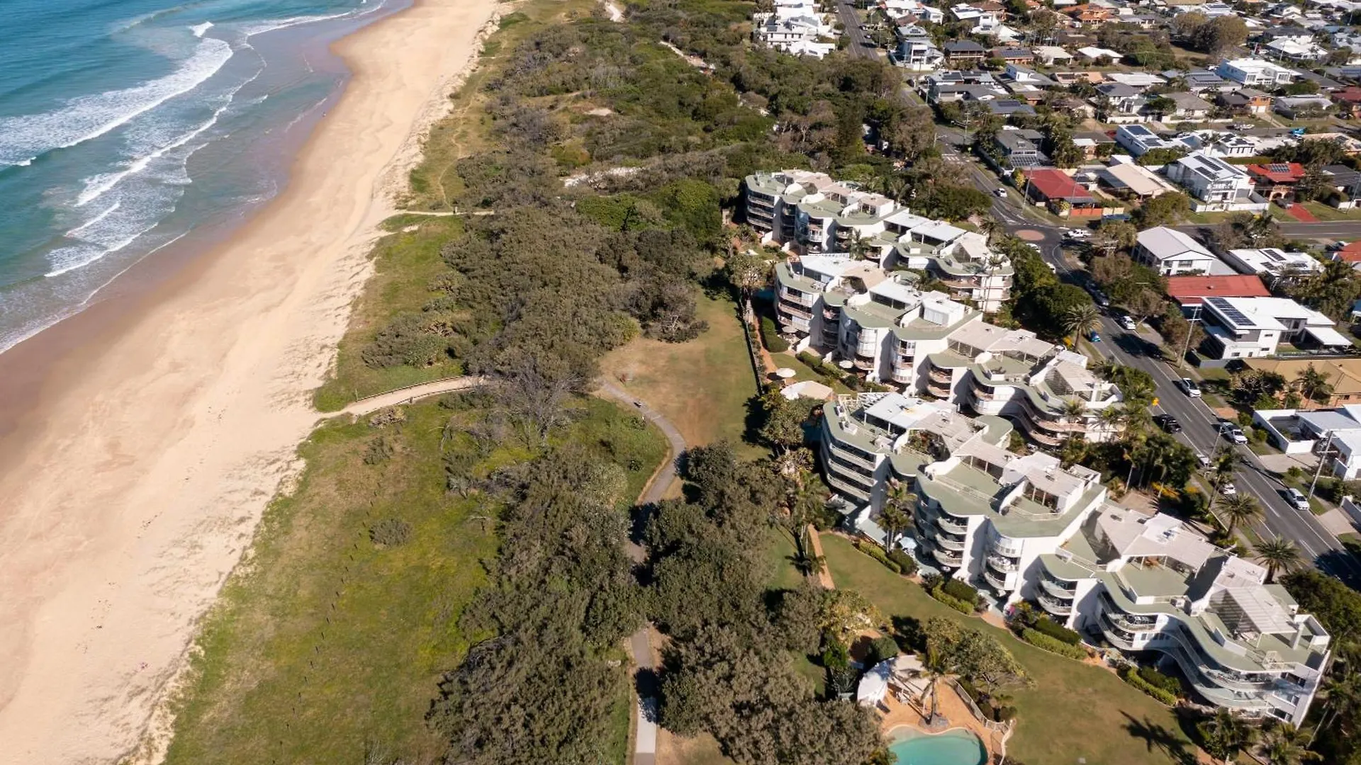 Surfside At Buddina With Direct Beach Access